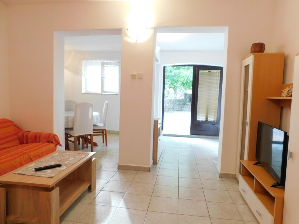 Apartments Marica Крк Екстер'єр фото