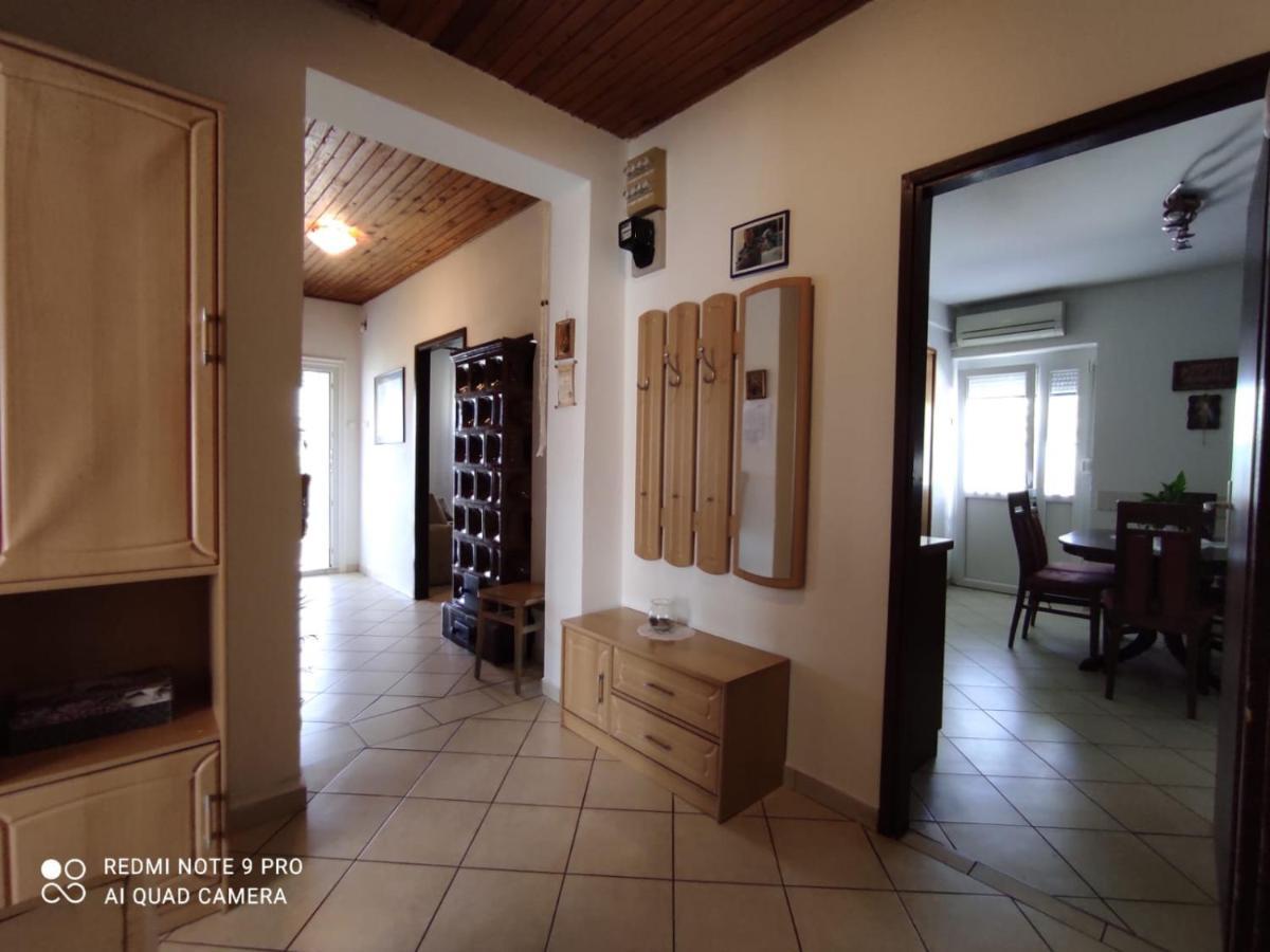 Apartments Marica Крк Екстер'єр фото