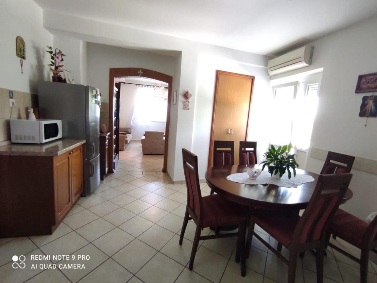 Apartments Marica Крк Екстер'єр фото