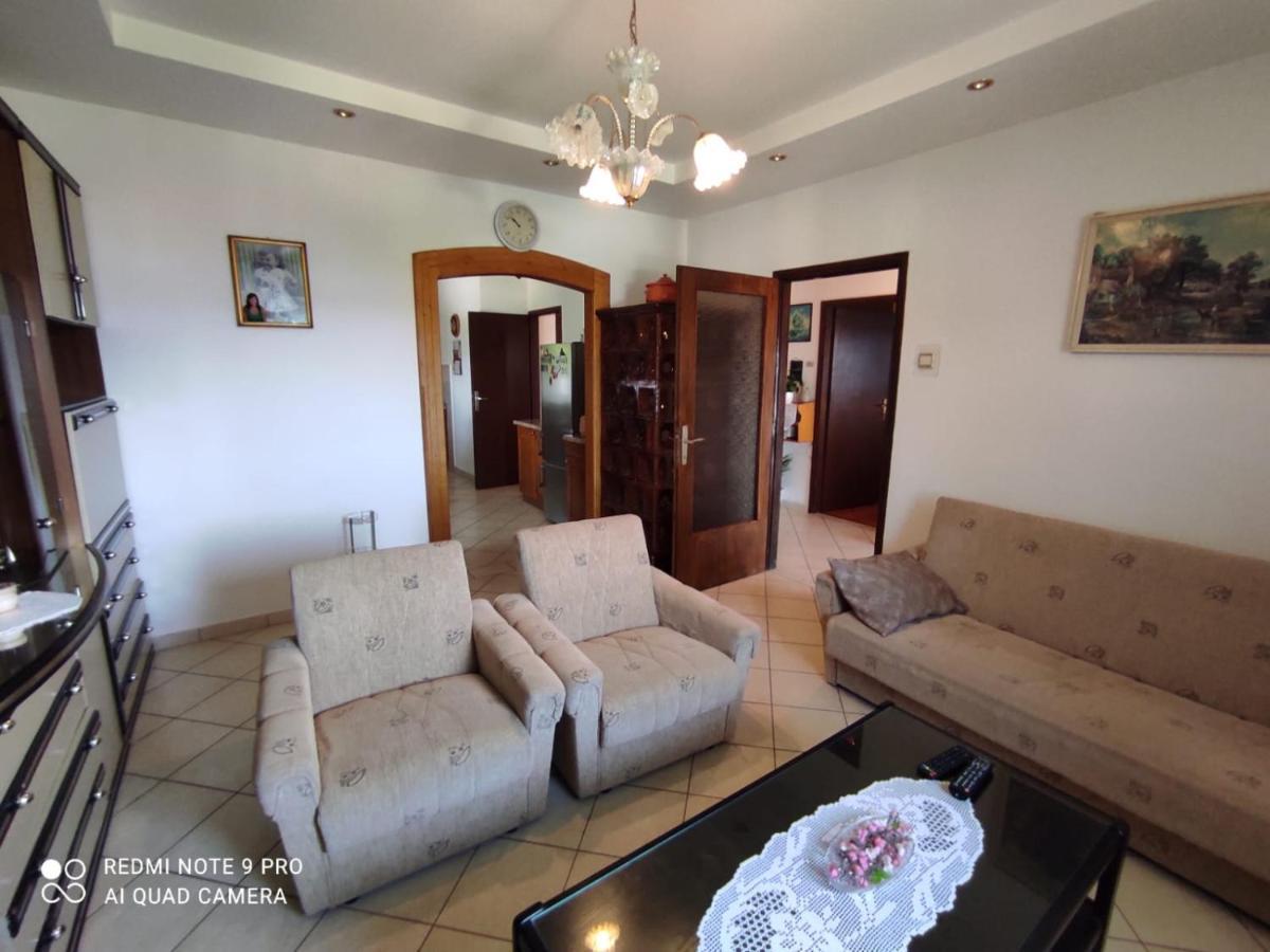 Apartments Marica Крк Екстер'єр фото