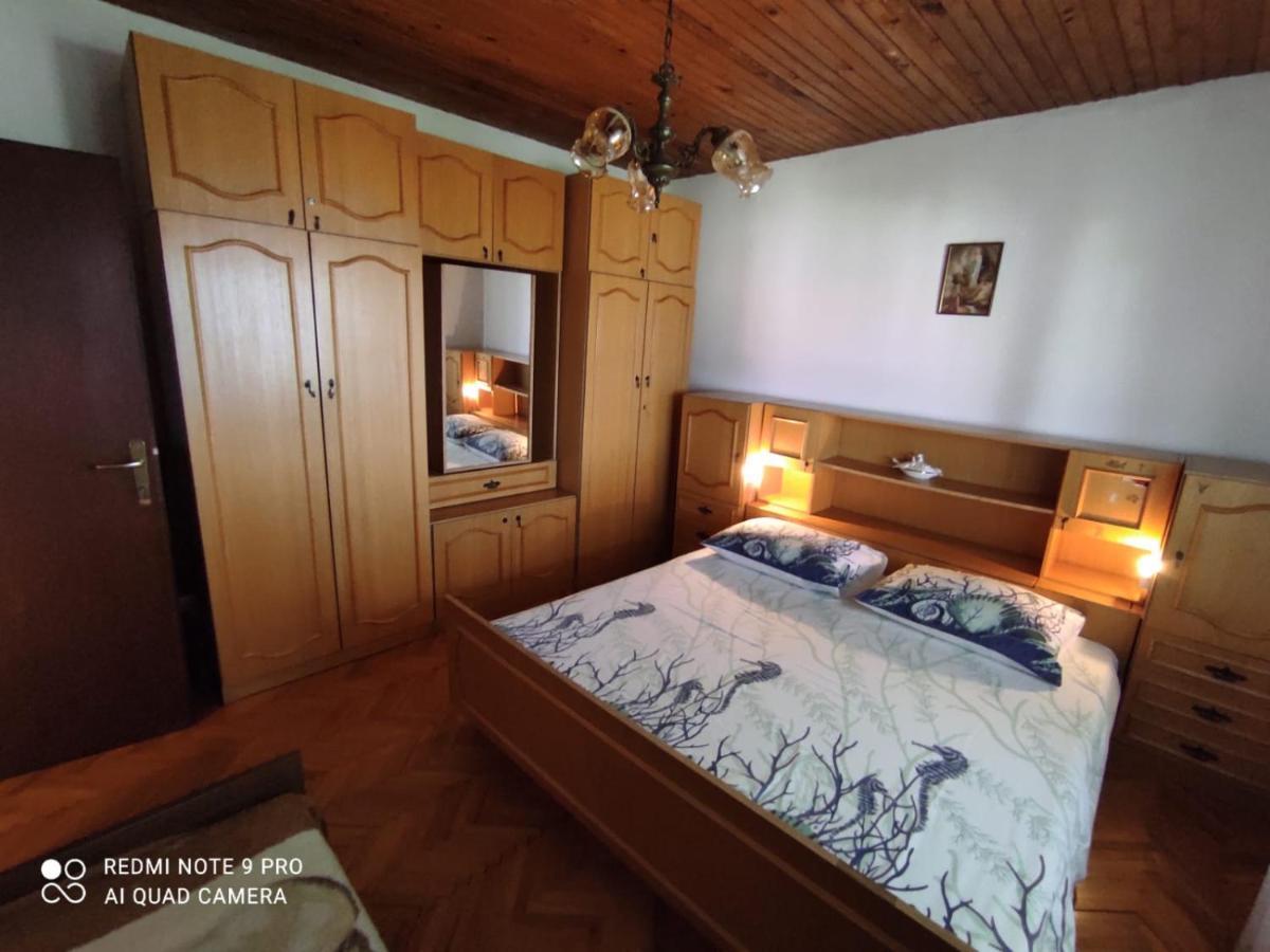 Apartments Marica Крк Екстер'єр фото