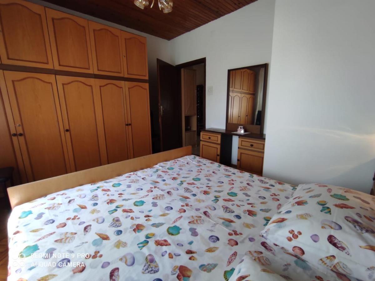 Apartments Marica Крк Екстер'єр фото